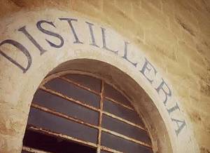 Alla distilleria de giorgi gli appuntamenti estivi di teatri a sud, la rassegna curata da